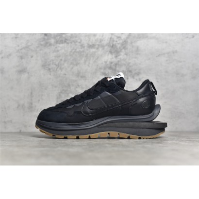 SACAI BLACK GUM