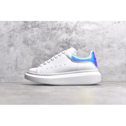 AM IRIDESCENT 